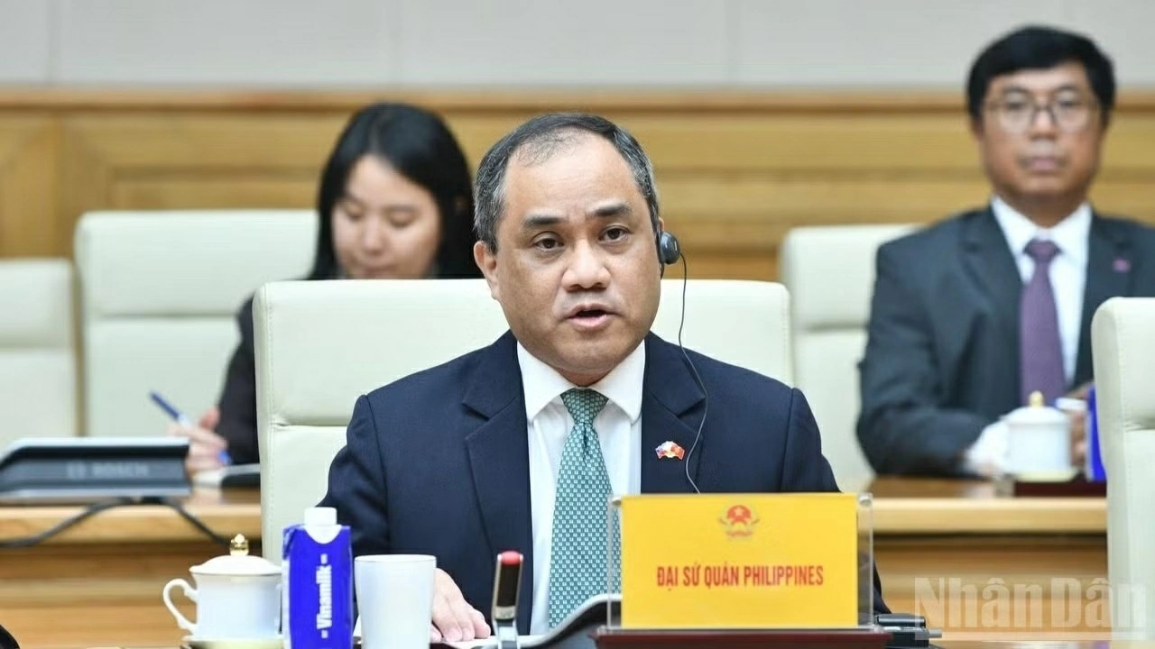 Thủ tướng Chính phủ Lê Minh Hưng tiếp Đại sứ, Đại biện các nước ASEAN tại Hà Nội Thủ tướng Chính phủ Lê Minh Hưng tiếp Đại sứ, Đại biện các nước ASEAN tại Hà Nội