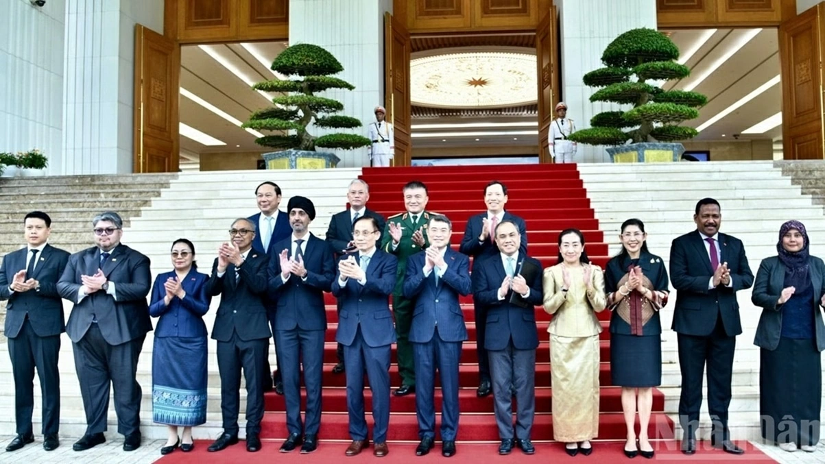 Thủ tướng Chính phủ Lê Minh Hưng tiếp Đại sứ, Đại biện các nước ASEAN tại Hà Nội Thủ tướng Chính phủ Lê Minh Hưng tiếp Đại sứ, Đại biện các nước ASEAN tại Hà Nội