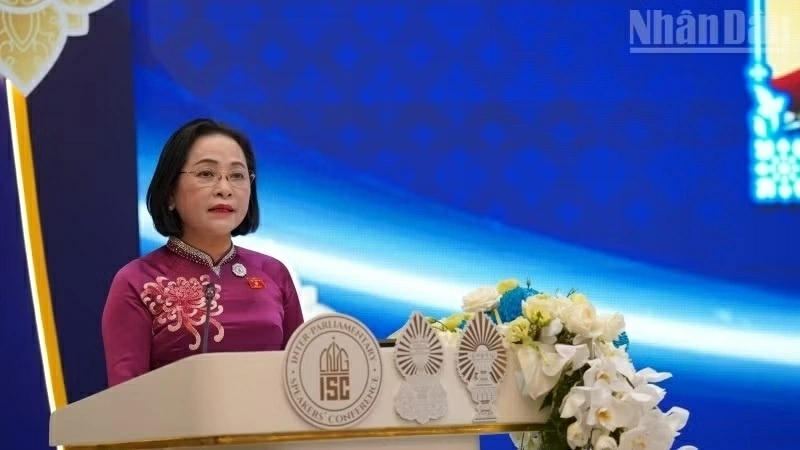 Phó Chủ tịch Quốc hội Nguyễn Thị Thanh tham dự phiên khai mạc và phát biểu tại Hội nghị liên Nghị viện cấp Chủ tịch Quốc hội lần thứ hai