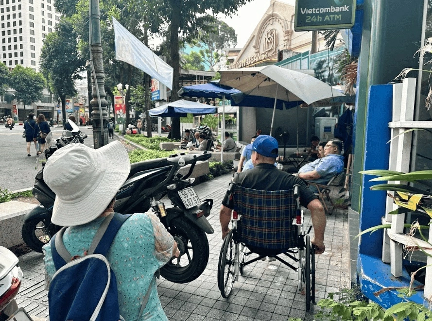 Trải nghiệm sử dụng giao thông công cộng của người khuyết tật: Lắng nghe để không ai bị bỏ lại phía sau