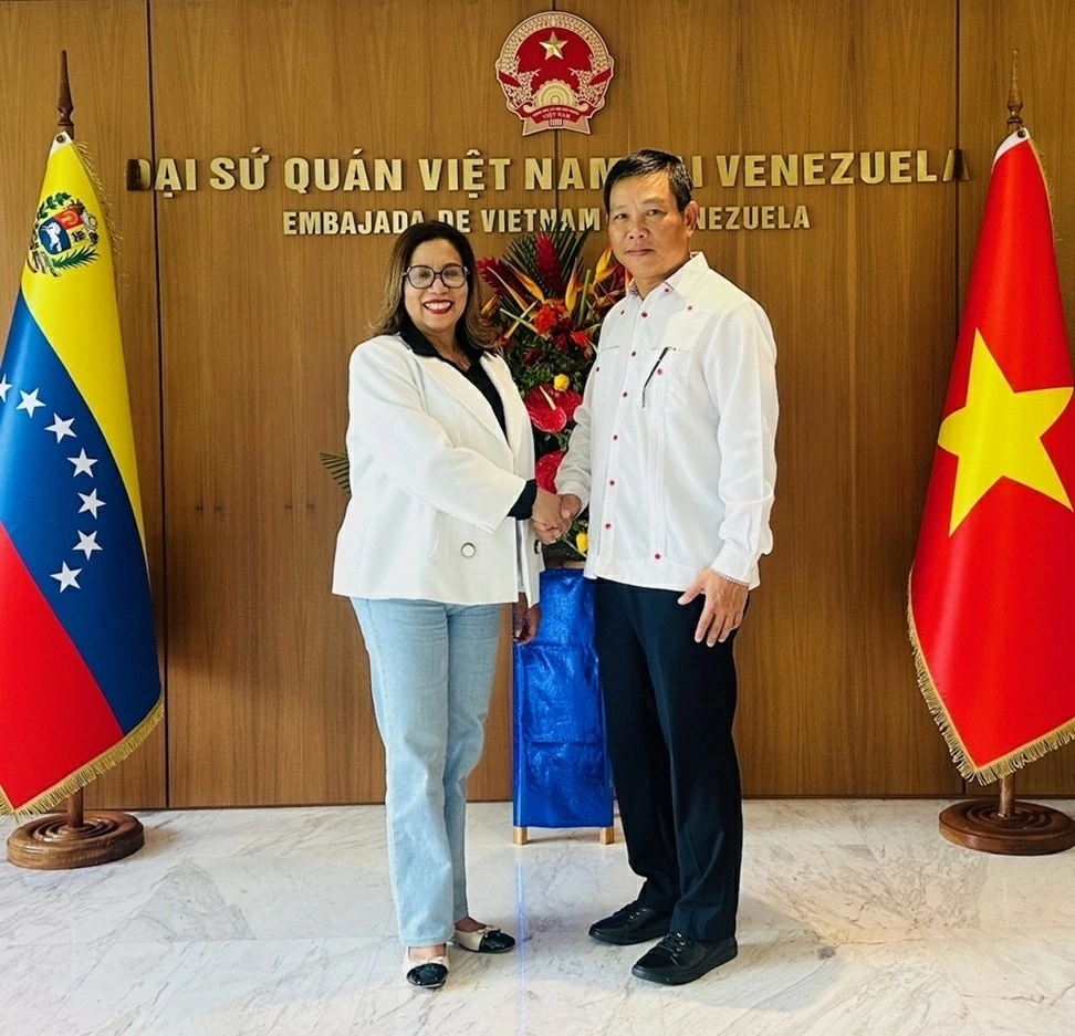 Đảng Xã hội chủ nghĩa Thống nhất Venezuela mong muốn làm sâu sắc quan hệ với Đảng Cộng sản Việt Nam