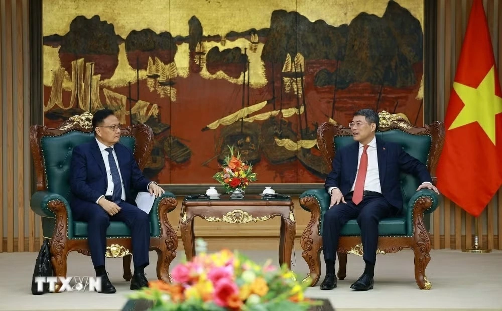 Thủ tướng Chính phủ Lê Minh Hưng tiếp Phó Thủ tướng, Bộ trưởng Bộ Tài chính Lào Santiphab Phomvihane