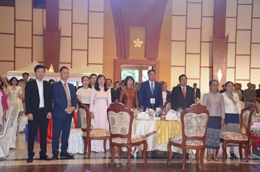 Kỷ niệm 81 năm Cách mạng tháng Tám thành công và Quốc khánh Việt Nam tại Pakse (Lào)