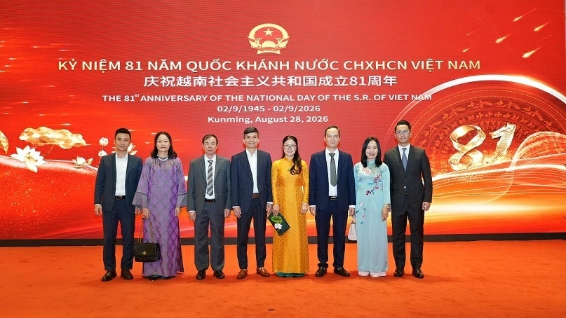 Long trọng tổ chức lễ kỷ niệm Quốc khánh 2/9 tại Côn Minh (Trung Quốc) Long trọng tổ chức lễ kỷ niệm Quốc khánh 2/9 tại Côn Minh (Trung Quốc)