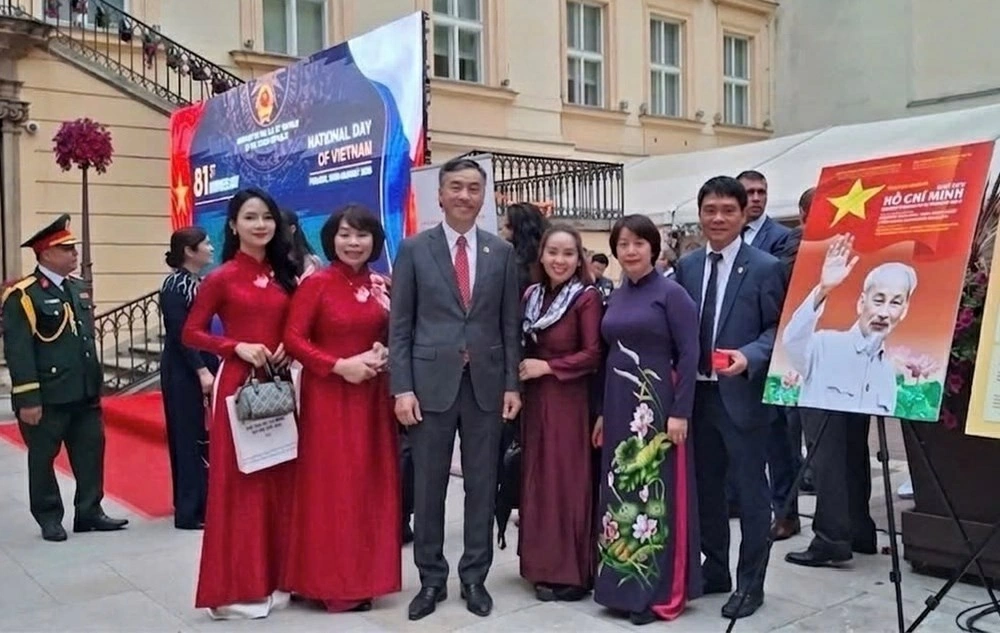 Lan tỏa di sản Chủ tịch Hồ Chí Minh về hòa bình và hữu nghị tại Czech