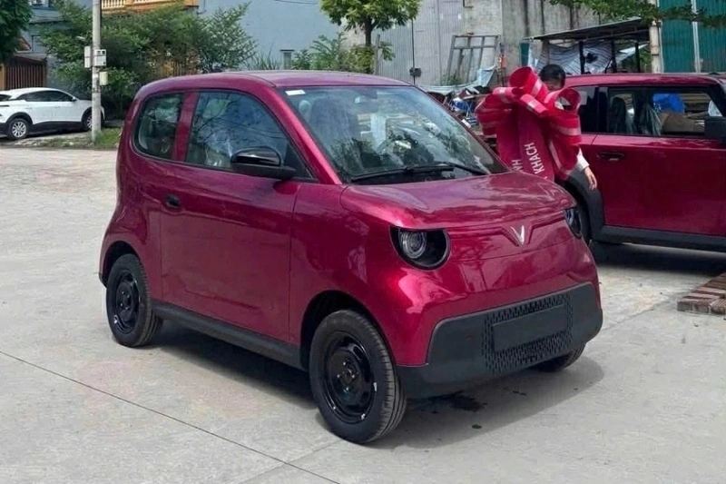 Hãng cho biết đã nhận 28.742 đơn đặt cọc VinFast VF 2 trong ba ngày đầu tiên, từ 15-17/7/2026. Hãng cho biết đã nhận 28.742 đơn đặt cọc VinFast VF 2 trong ba ngày đầu tiên, từ 15-17/7/2026.