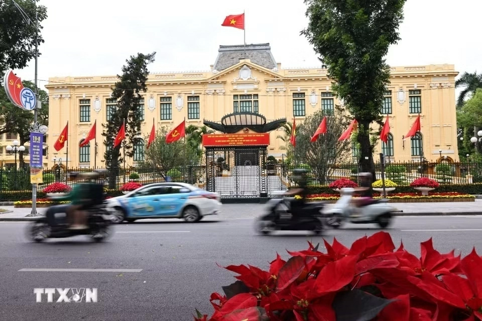 Hà Nội rực rỡ cờ hoa chào mừng ngày Quốc khánh 2/9