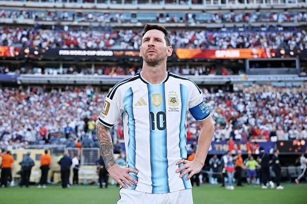 Lionel Messi tuyên bố giã từ đội tuyển quốc gia Argentina, khép lại một chương lịch sử