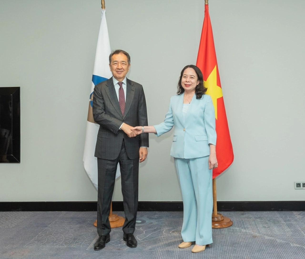 Phó Chủ tịch nước Võ Thị Ánh Xuân và Chủ tịch Ủy ban Kinh tế Á-Âu Bakytzhan Sagintayev.