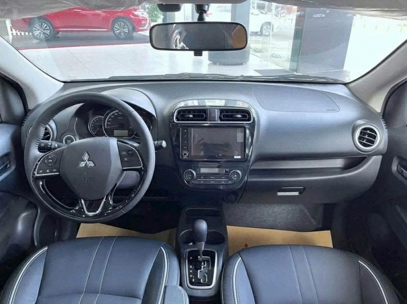 Khoang nội thất của Mitsubishi Attrage tập trung vào tính thực dụng. Khoang nội thất của Mitsubishi Attrage tập trung vào tính thực dụng.