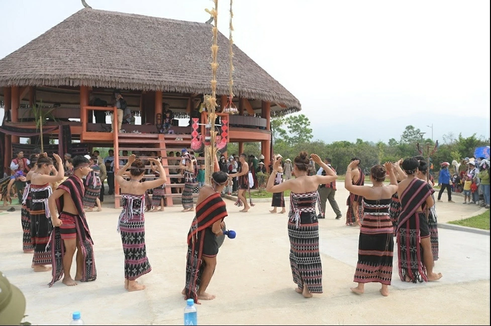 Để Huế thực sự là thành phố Festival Để Huế thực sự là thành phố Festival