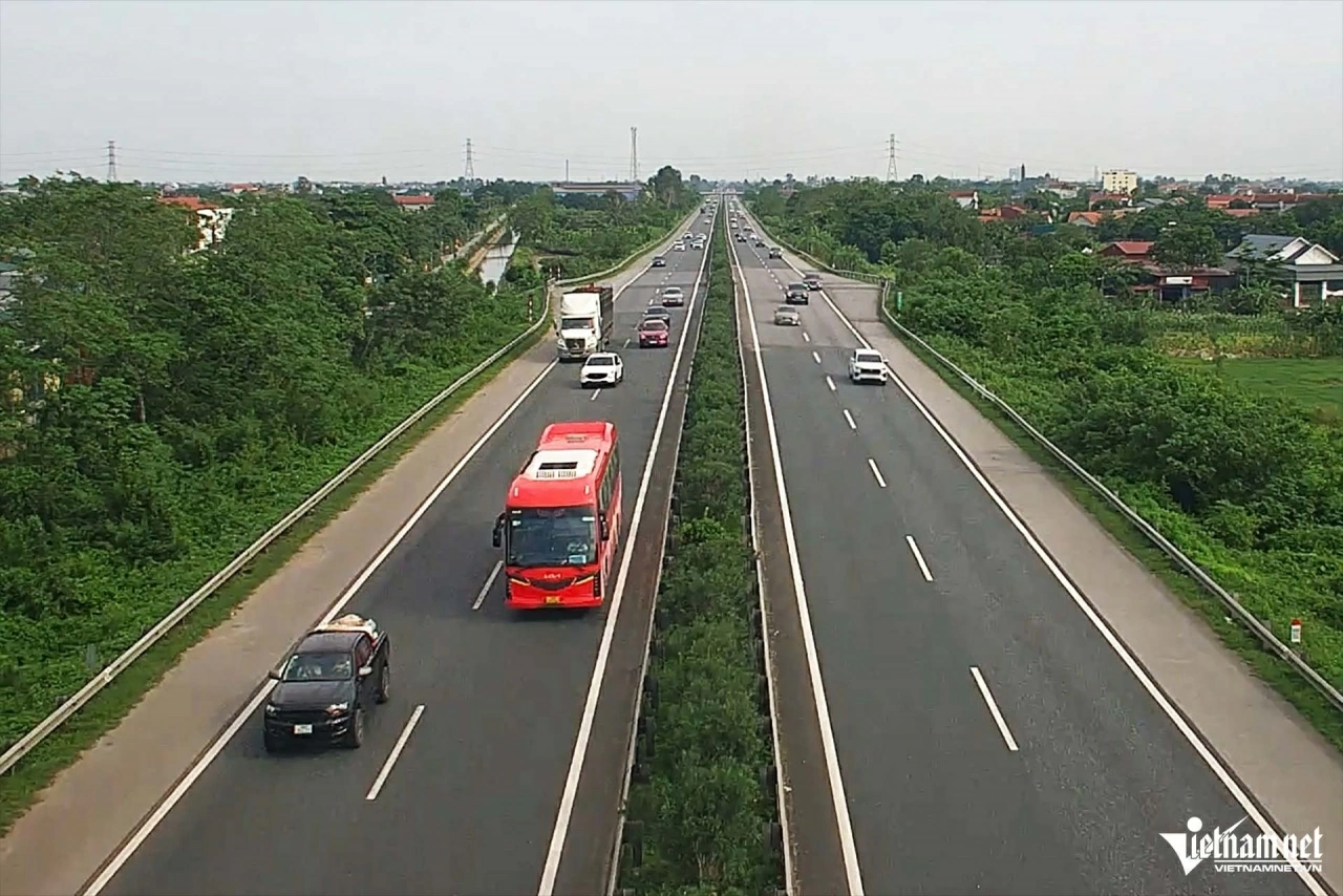 Hà Nội phân luồng, hạn chế xe tải lớn qua 2 nút giao cửa ngõ trong ngày 2/9. (Ảnh: Đình Hiếu)