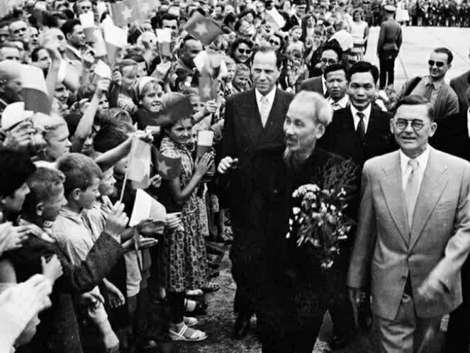 Hồ Chí Minh - nhà ngoại giao kiệt xuất của Việt Nam