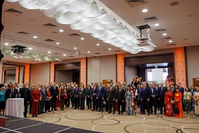 Đại sứ quán Việt Nam tại Belarus chiêu đãi kỷ niệm 81 năm Quốc khánh