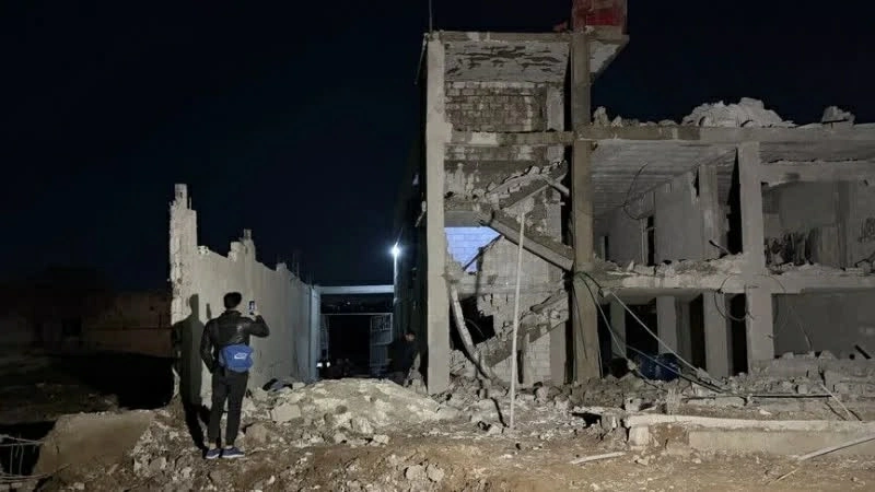 Lực lượng Israel nã pháo vào khu vực gần đồi Bat al-Warda, gần thị trấn Beit Jinn thuộc vùng nông thôn phía Tây Damascus, Syria. (Nguồn: Anadolu) Lực lượng Israel nã pháo vào khu vực gần đồi Bat al-Warda, gần thị trấn Beit Jinn thuộc vùng nông thôn phía Tây Damascus, Syria. (Nguồn: Anadolu)