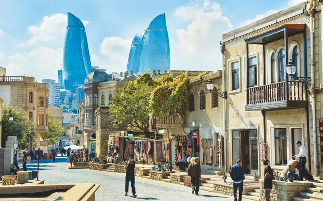 BAKU - Thành phố của gió, lửa và những con người nhân hậu