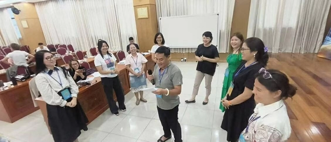NXB Giáo dục Việt Nam đồng hành cùng giáo viên người Việt Nam ở nước ngoài trong hành trình giữ gìn, lan tỏa tiếng Việt NXB Giáo dục Việt Nam đồng hành cùng giáo viên người Việt Nam ở nước ngoài trong hành trình giữ gìn, lan tỏa tiếng Việt