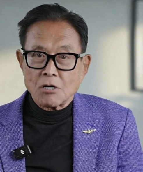 Tác giả sách dạy làm giàu kinh điển ‘Cha giàu, cha nghèo’ ôm nợ khủng, dư luận Trung Quốc dậy sóng
