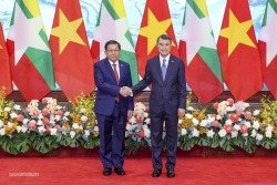 Thủ tướng Lê Minh Hưng hội kiến Tổng thống Myanmar Min Aung Hlaing