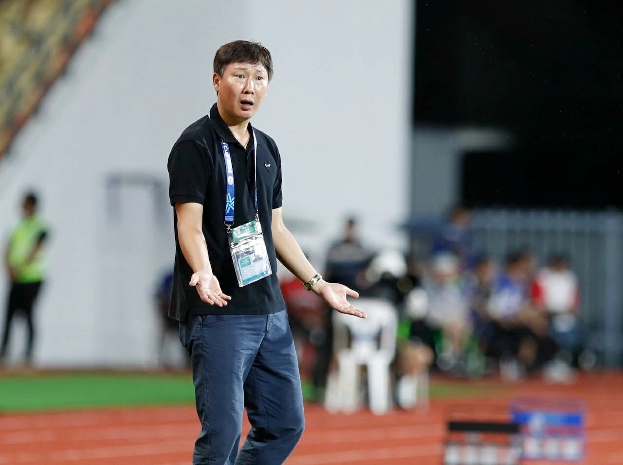 FIFA ASEAN Cup 2026: HLV Kim Sang Sik trước áp lực làm mới tuyển Việt Nam