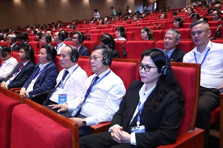 ãnh đạo các Sở Ngoại vụ, Khoa học & Công nghệ, Văn hoá Thể thao và Du lịch tỉnh Thanh Hoá tham dự Diễn đàn hợp tác địa phương Việt Nam - Nhật Bản tại Huế. 