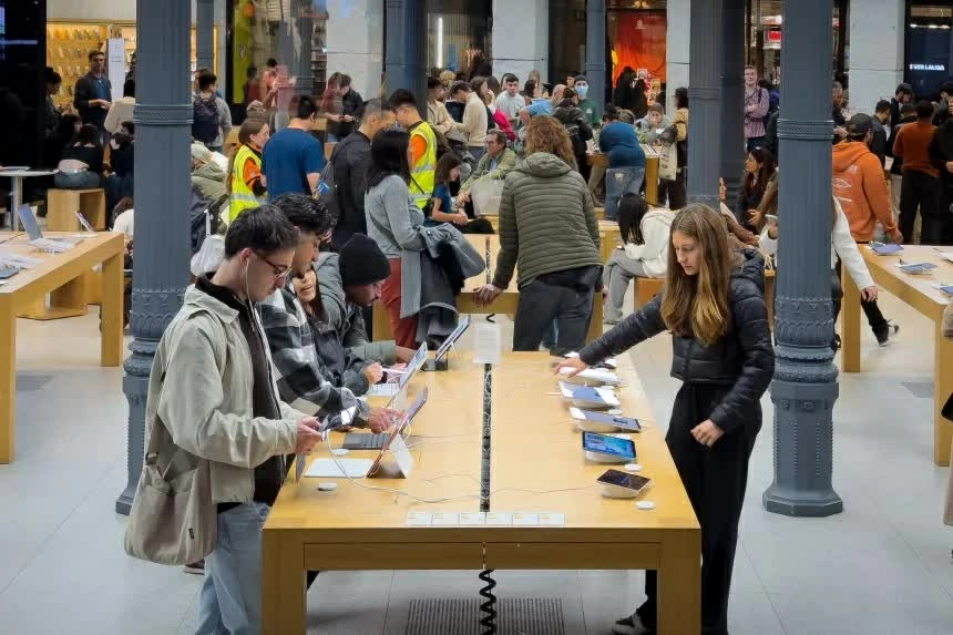 Cửa hàng Apple Store tại Madrid, Tây Ban Nha. (Nguồn: Getty Images)