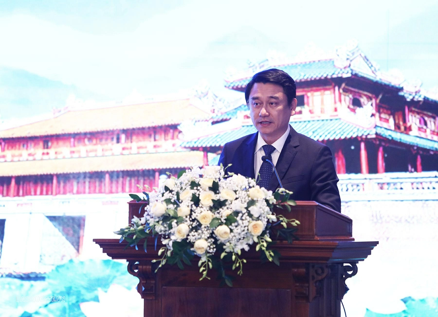Thứ trưởng Ngoại giao Lê Anh Tuấn phát biểu khai mạc Hội nghị. (Ảnh Thành Long)