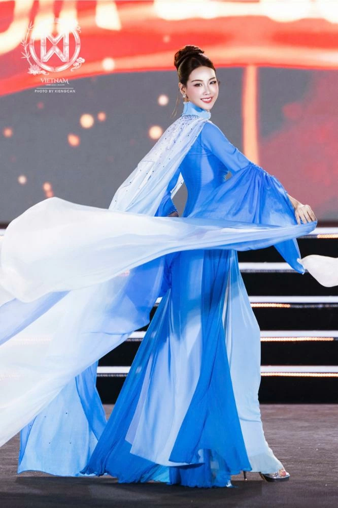 Chung kết Miss World: 26 người đẹp quốc tế kể câu chuyện Việt Nam qua Áo dài Ngô Nhật Huy