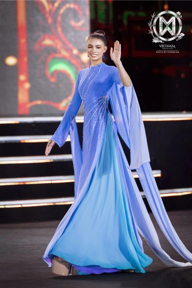 Chung kết Miss World: 26 người đẹp quốc tế kể câu chuyện Việt Nam qua Áo dài Ngô Nhật Huy
