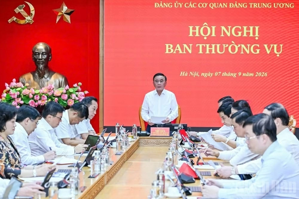 Phát huy cao nhất tinh thần trách nhiệm, bảo đảm chất lượng, tiến độ các nhiệm vụ trọng tâm Phát huy cao nhất tinh thần trách nhiệm, bảo đảm chất lượng, tiến độ các nhiệm vụ trọng tâm