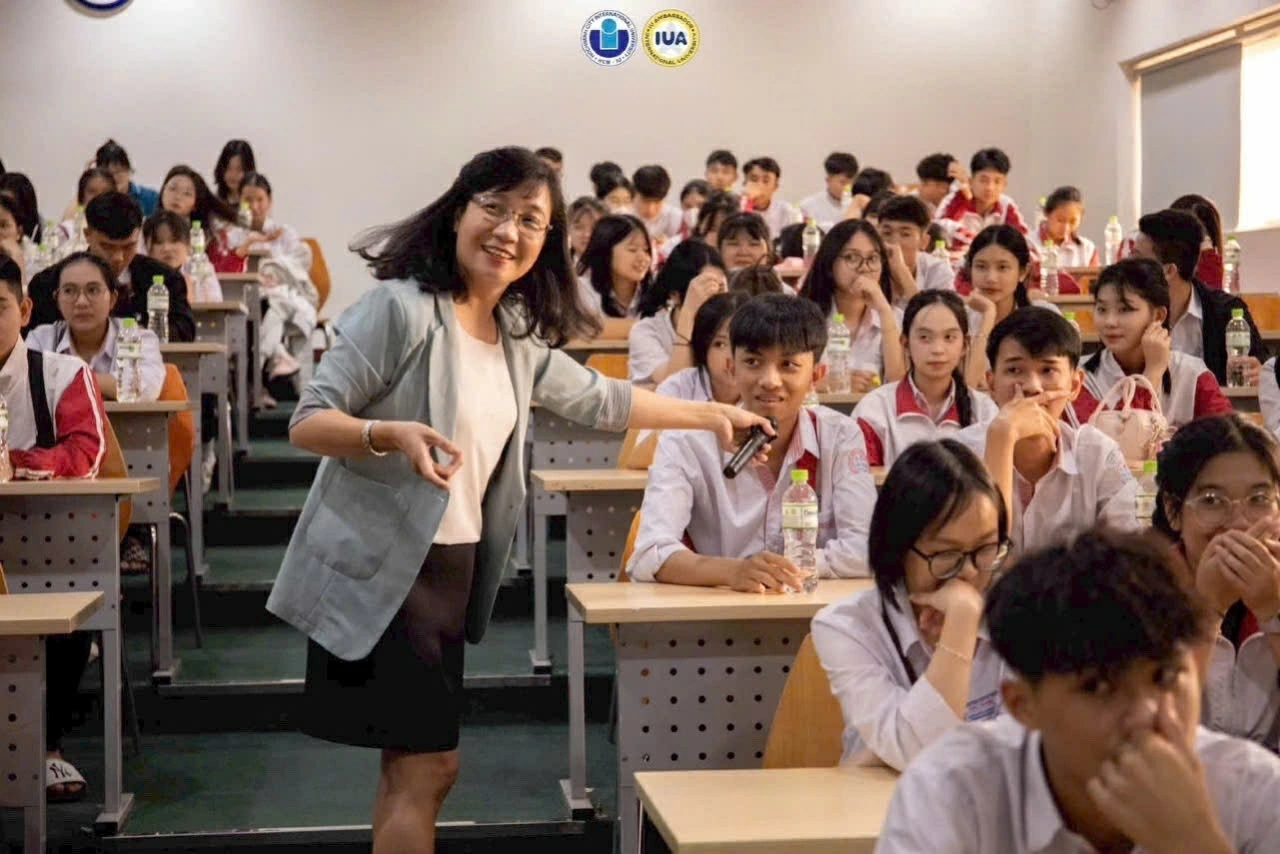 12.37. Đổi mới giáo dục: Từ khẩu hiệu đến thay đổi thực chất trong lớp học 12.37. Đổi mới giáo dục: Từ khẩu hiệu đến thay đổi thực chất trong lớp học