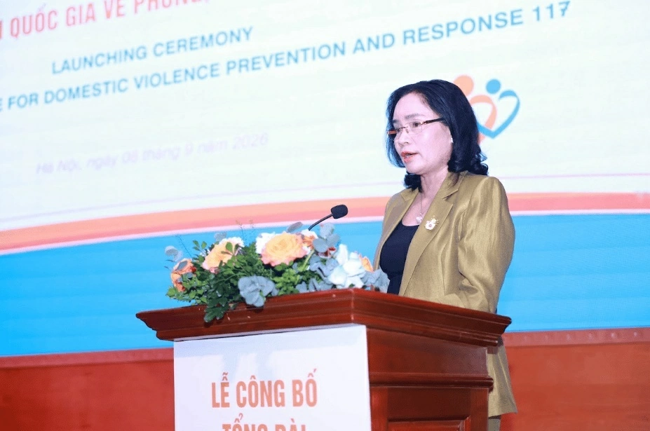 Thứ trưởng Bộ Văn hóa, Thể thao và Du lịch Trịnh Thị Thủy phát biểu tại sự kiện kích hoạt Tổng đài Quốc gia 117. (Nguồn: UNFPA) Thứ trưởng Bộ Văn hóa, Thể thao và Du lịch Trịnh Thị Thủy phát biểu tại sự kiện kích hoạt Tổng đài Quốc gia 117. (Nguồn: UNFPA)