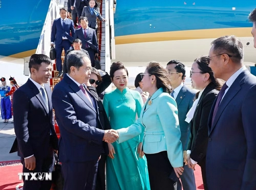 Chủ tịch Quốc hội Trần Thanh Mẫn và Phu nhân bắt đầu thăm chính thức Mông Cổ
