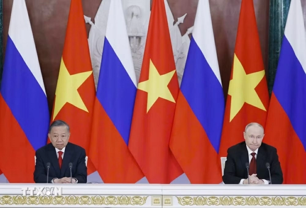 Tổng Bí thư, Chủ tịch nước Tô Lâm hội đàm với Tổng thống Nga Vladimir Putin Tổng Bí thư, Chủ tịch nước Tô Lâm hội đàm với Tổng thống Nga Vladimir Putin