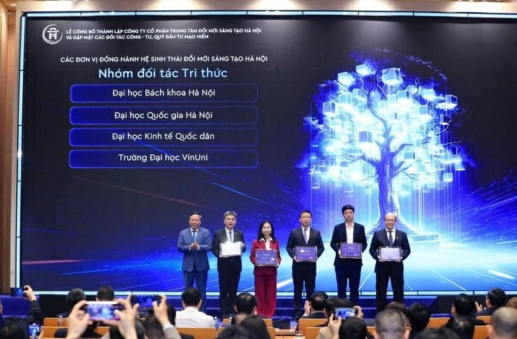 Hà Nội đặt hàng tri thức cho những bài toán lớn của Thủ đô Hà Nội đặt hàng tri thức cho những bài toán lớn của Thủ đô