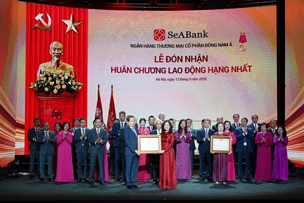 Doanh nhân Nguyễn Thị Nga được trao tặng Danh hiệu Anh hùng Lao động, Ngân hàng SeABank nhận Huân chương Lao động hạng Nhất và Bằng khen từ Bộ Công an
