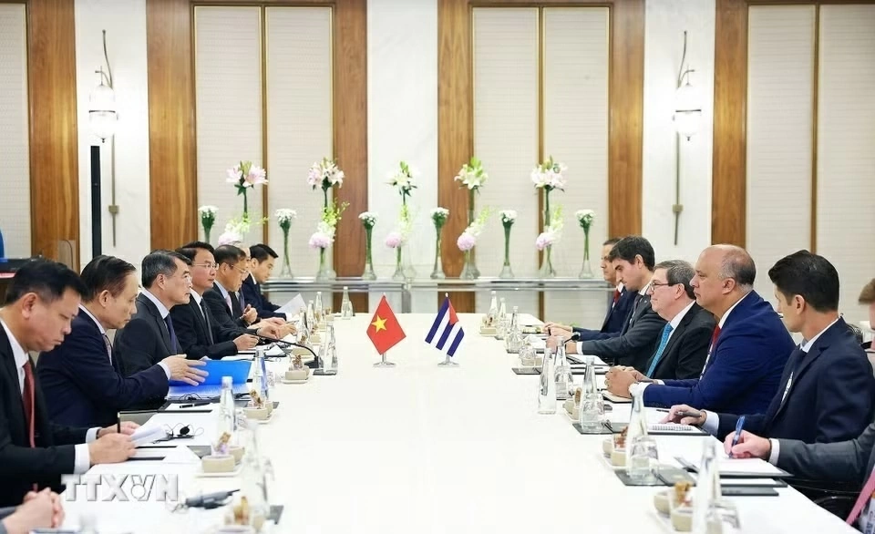 Thủ tướng Chính phủ Lê Minh Hưng tiếp Bộ trưởng Ngoại giao Cuba Bruno Rodriguez Parrilla