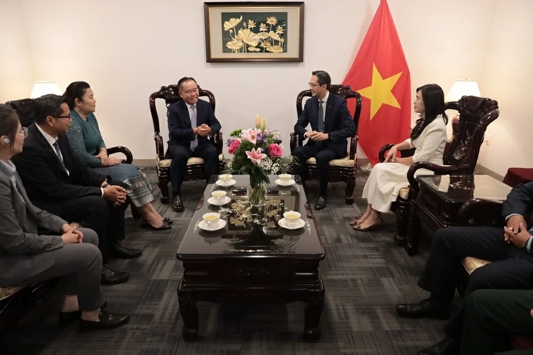 Phái đoàn Lào tại Liên hợp quốc chúc mừng 81 năm Quốc khánh Việt Nam