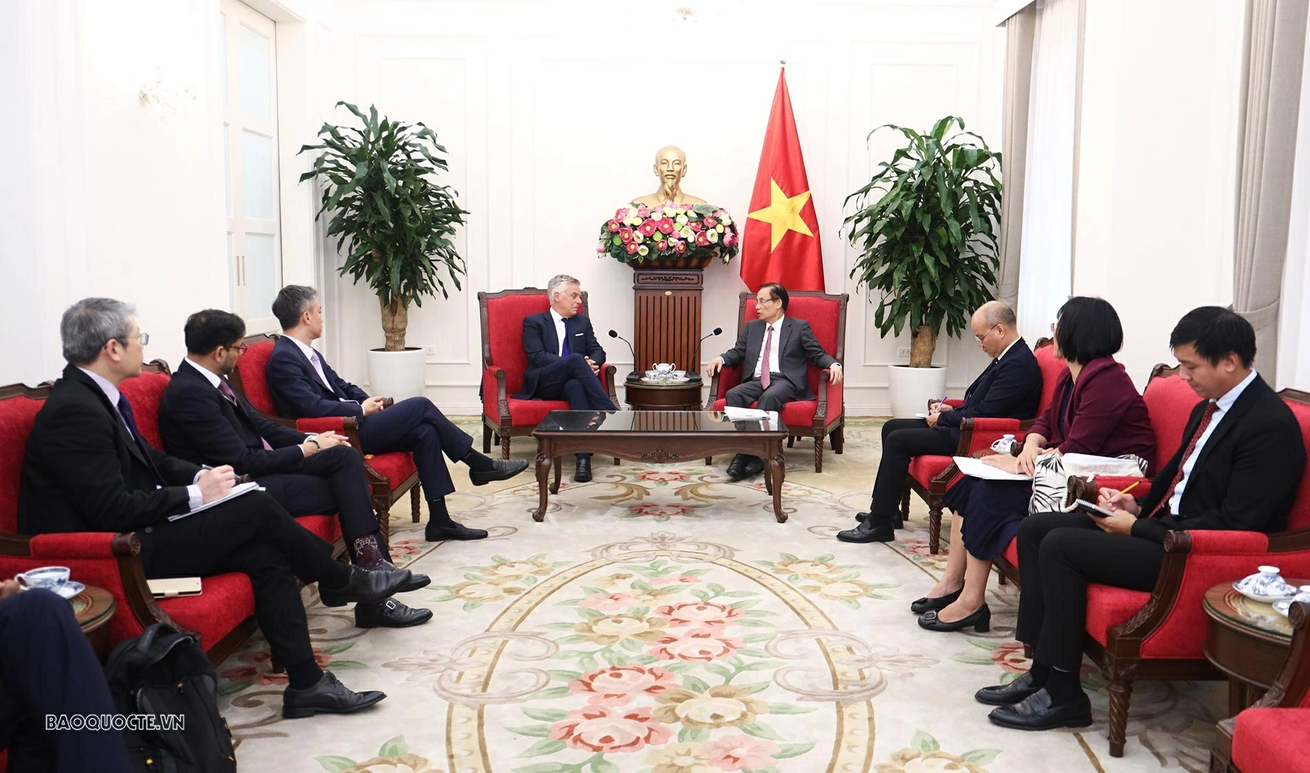 Toàn cảnh buổi làm việc. (Ảnh: Thành Long)