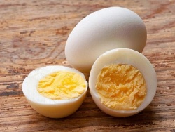 Ăn một quả trứng mỗi ngày: Lợi ích bất ngờ và 3 lưu ý quan trọng