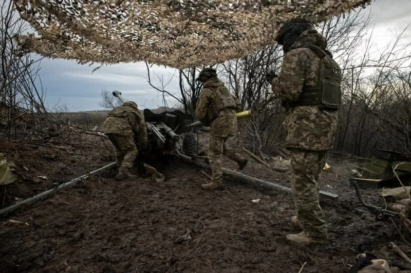 Binh sĩ Ukraine tham gia huấn luyện tại một địa điểm ở Ukraine trong bối cảnh xung đột với Nga tiếp diễn. (Nguồn: The New York Times) Binh sĩ Ukraine tham gia huấn luyện tại một địa điểm ở Ukraine trong bối cảnh xung đột với Nga tiếp diễn. (Nguồn: The New York Times)