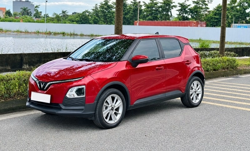 Top 5 xe SUV hạng A bán chạy nhất tháng 8/2026: VinFast VF 5 tiếp tục dẫn đầu.