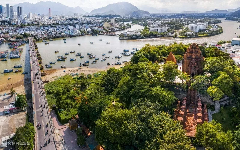 Tháp bà Ponagar ở thành phố Nha Trang. (Ảnh: Trần Anh Khoa)