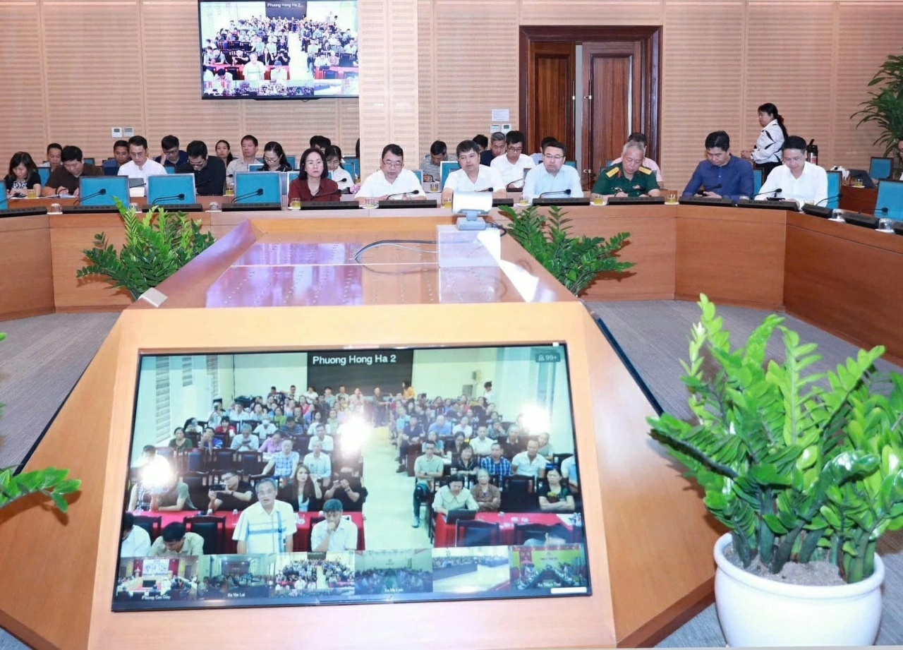 Tiếp thu ý kiến nhân dân để hoàn thiện đồ án Điều chỉnh tổng thể Quy hoạch phân khu đô thị sông Hồng