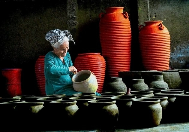 Tìm thiết kế mới cho gốm Chăm Bàu Trúc Tìm thiết kế mới cho gốm Chăm Bàu Trúc