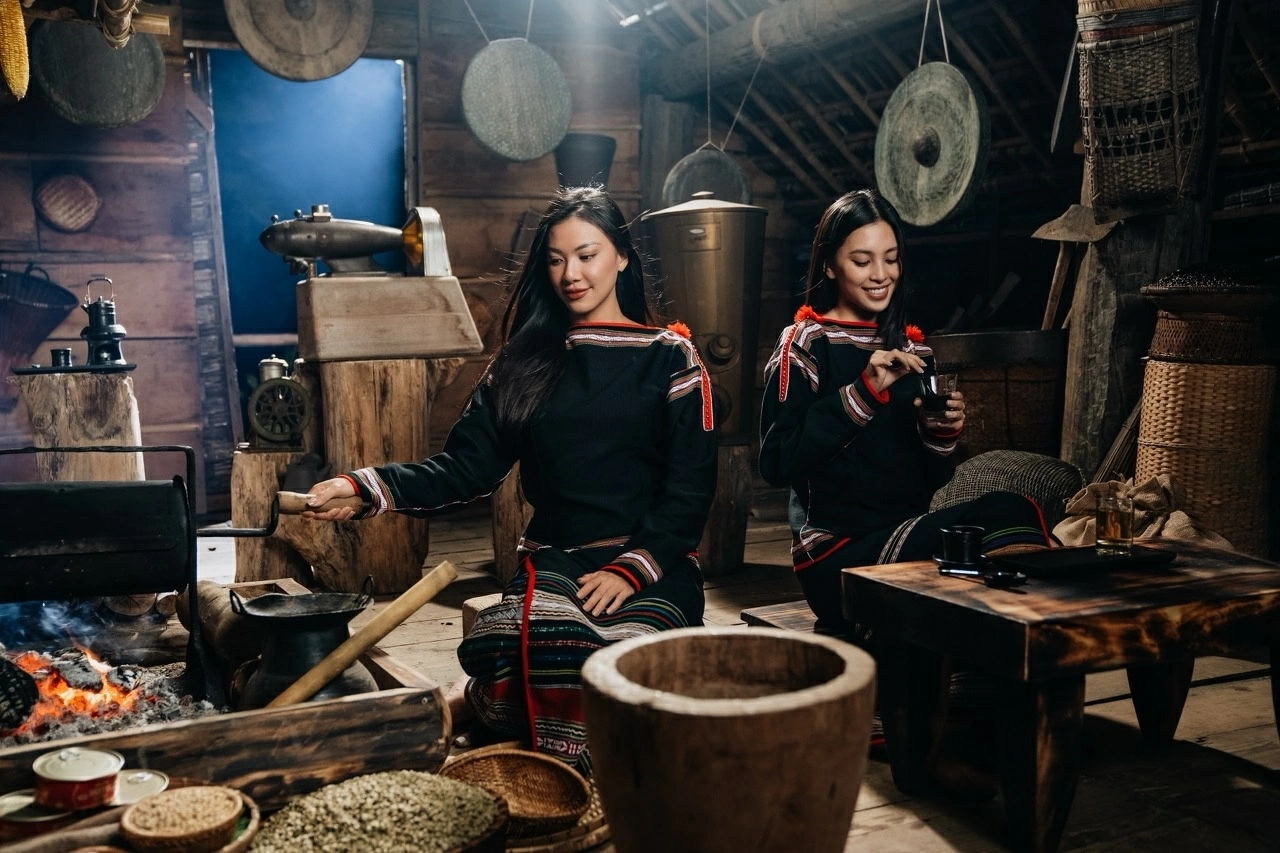 Cà Phê Đạo Việt Nam tạo dấu ấn trên quê hương Trà Đạo Nhật Bản Cà Phê Đạo Việt Nam tạo dấu ấn trên quê hương Trà Đạo Nhật Bản