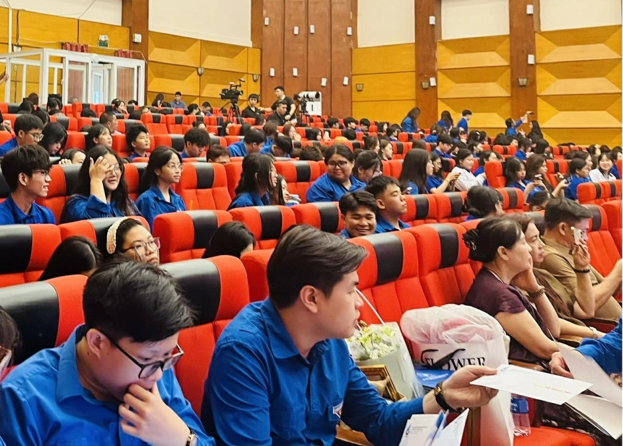 Vinh danh 26 gương thanh niên khuyết tật tiêu biểu Tỏa sáng Nghị lực Việt 2026 Vinh danh 26 gương thanh niên khuyết tật tiêu biểu Tỏa sáng Nghị lực Việt 2026