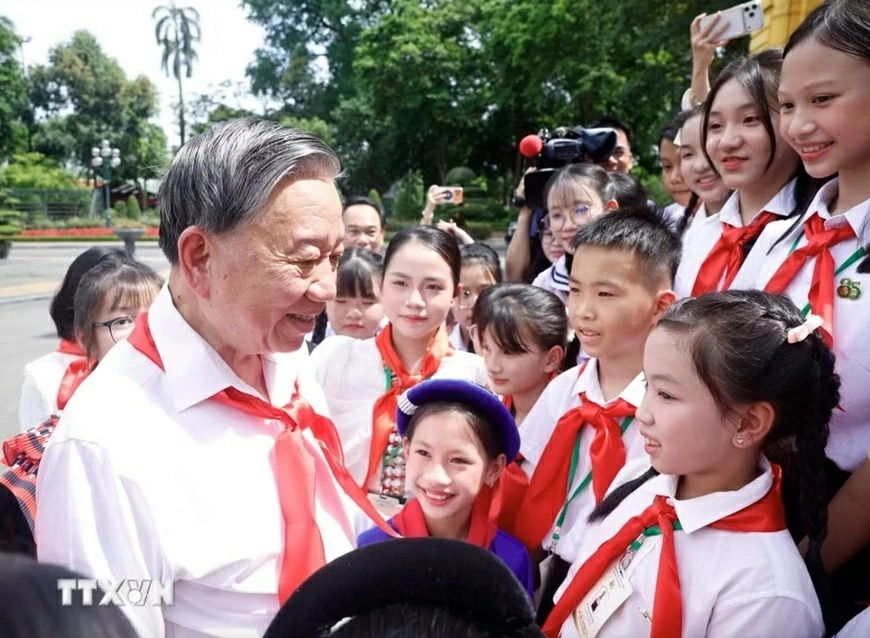 Thư của Tổng Bí thư, Chủ tịch nước Tô Lâm gửi các cháu thiếu niên, nhi đồng nhân dịp Tết Trung Thu năm 2026