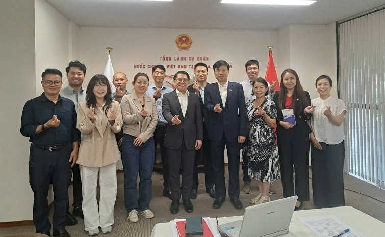 Tuyên truyền, phổ biến chủ trương của Đảng, giải đáp pháp luật cho cộng đồng người Việt tại Đài Loan (Trung Quốc) và Nhật Bản