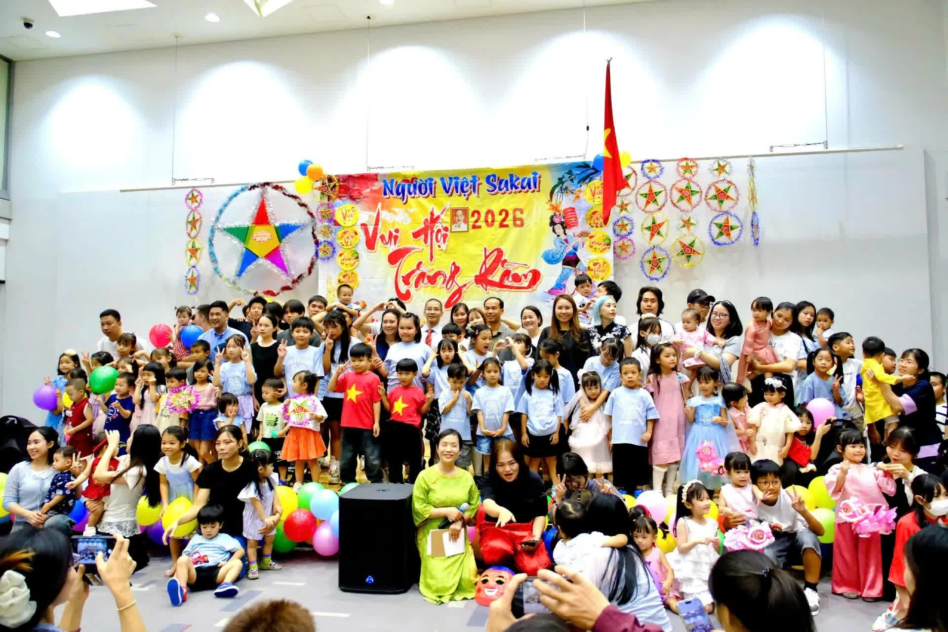 Ấm áp Tết Trung thu của cộng đồng người Việt tại Sakai Ấm áp Tết Trung thu của cộng đồng người Việt tại Sakai, Nhật Bản